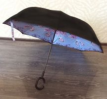 Умный зонт наоборот Umbrella розы на голубом фото