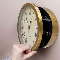 Часы тайник -сейф настенные "Ретро" фото