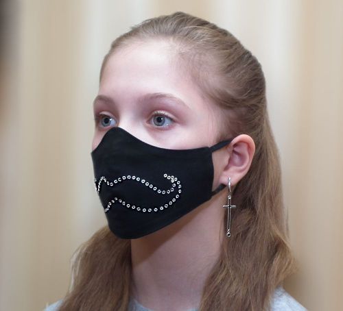 Тканевая маска с принтом черная «Усы» фото 2