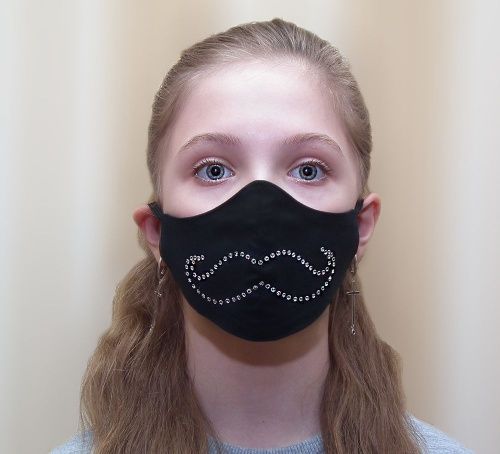 Тканевая маска с принтом черная «Усы»
